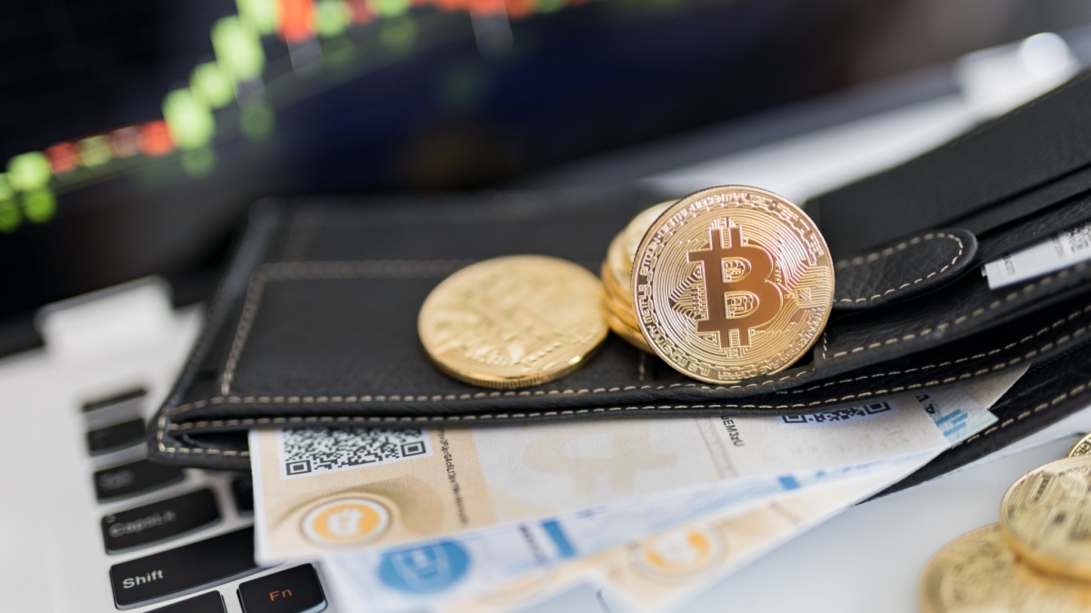 Stocks Rebound on Renewed Rate Cut Hopes, Will Crypto Market Follow?